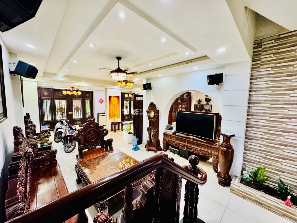 Bán biệt thự Mặt tiền khu Tên Lửa - 9 x 20 x 4 tầng đẳng cấp , sang trọng, đáng sở hữu ngay 