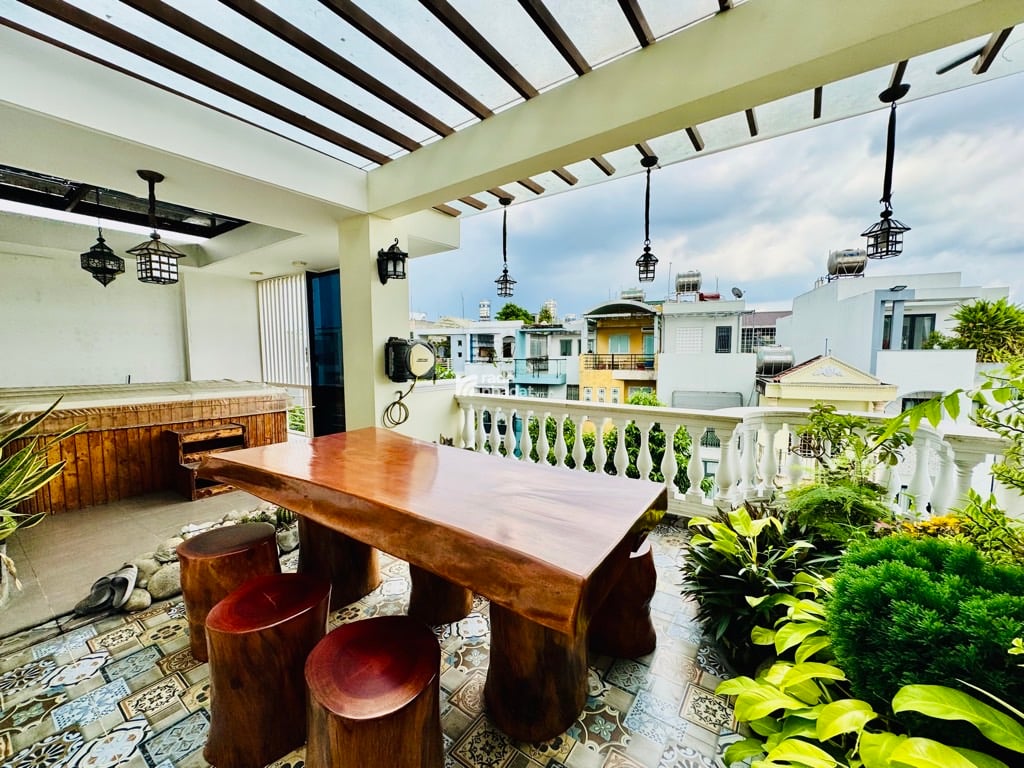 Bán biệt thự Mặt tiền khu Tên Lửa - 9 x 20 x 4 tầng đẳng cấp , sang trọng, đáng sở hữu ngay 