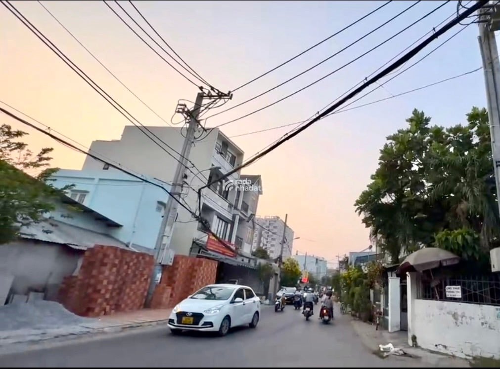 MỚI ĐẸP LUNG LINH, MẶT TIỀN KD ĐA NGÀNH NGHỀ, CÓ DÒNG TIỀN 4 TẦNG 5,5X16 CHỈ 9 TỶ.