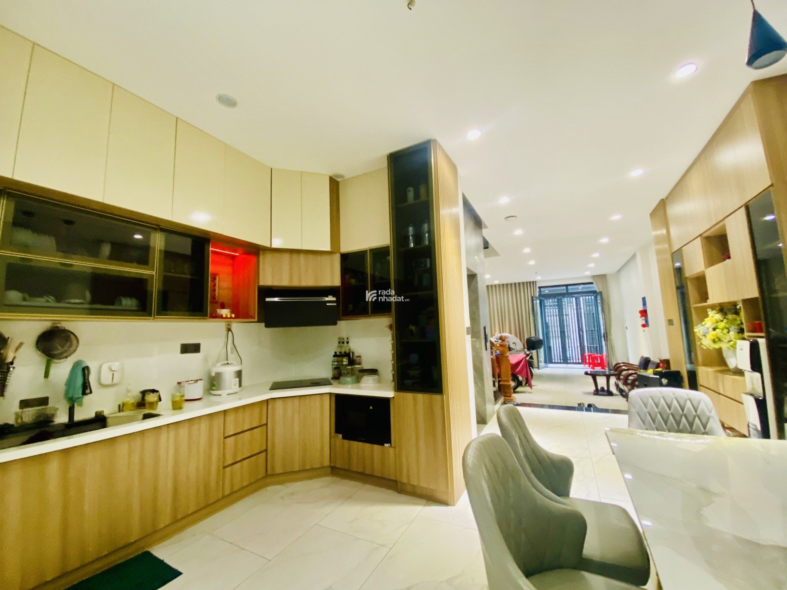 TUYỆT PHẨM 4 TẦNG THANG MÁY NGAY NHÀ GA T3 - OTO THÔNG - 84m2 (517) - 18.5 TỶ