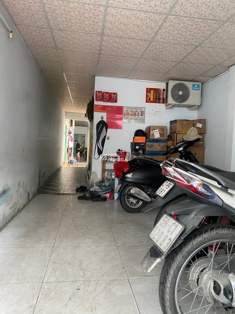 TÔN ĐẢN P.15 Q. 4 DT: 8*22M (174M2) CHỈ 7 TỶ 8