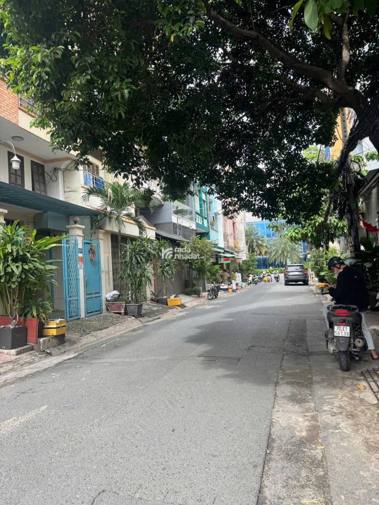 BÁN TOÀ NHÀ 7 TẦNG HXT 666 Đường 3 Tháng 2 - 4.5x17m- Giá 29.5 TỶ 