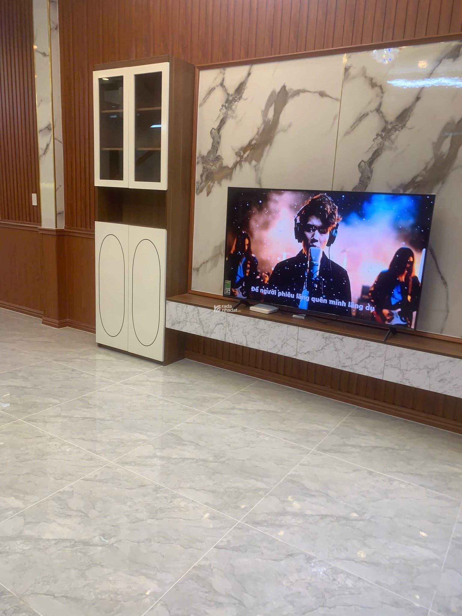 Bán nhà 1 trệt 1 lầu siêu đẹp. Bến Lức - Long AN 