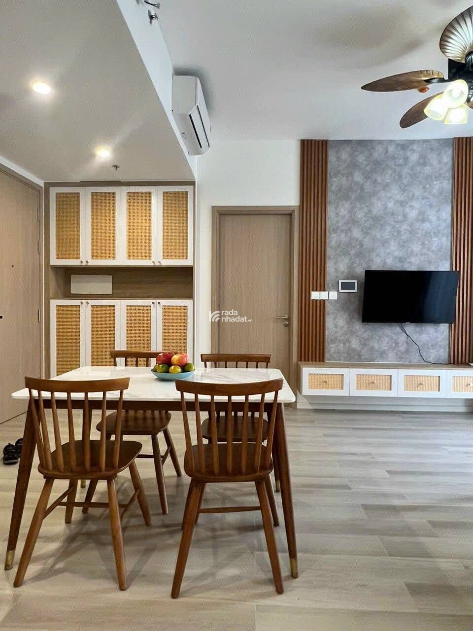 Bán lỗ 600 triệu căn 2PN  giá gốc 4tỷ3 bán lại 3tỷ7 full nội thất The Origami Vinhomes Grand Park