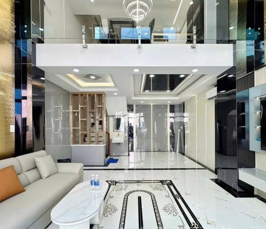 Nhà Lê Lai Gò Vấp  giá tốt trong khu vực 2tỷ620- 52m2 - 3 PN - SHR - đối diện bệnh viện Quân y 175