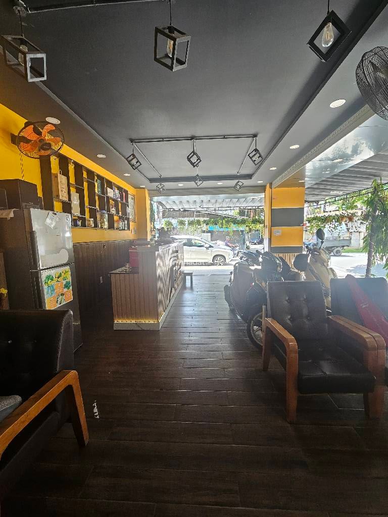 MẶT TIỀN KINH DOANH ĐA NGÀNH NGHỀ  