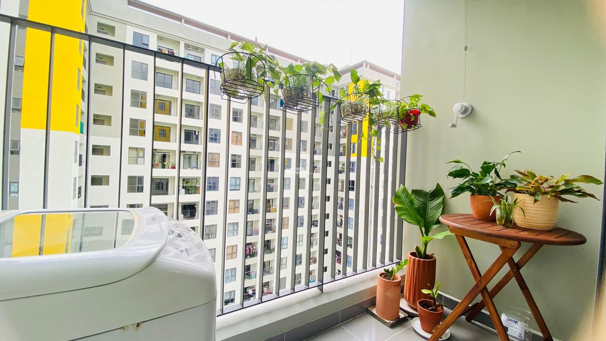 Cho thuê CC Bcons Plaza, 5,5 triệu/th, 51,3m2 tầng 3 View hồ bơi, gần sảnh, tiện di chuyển
