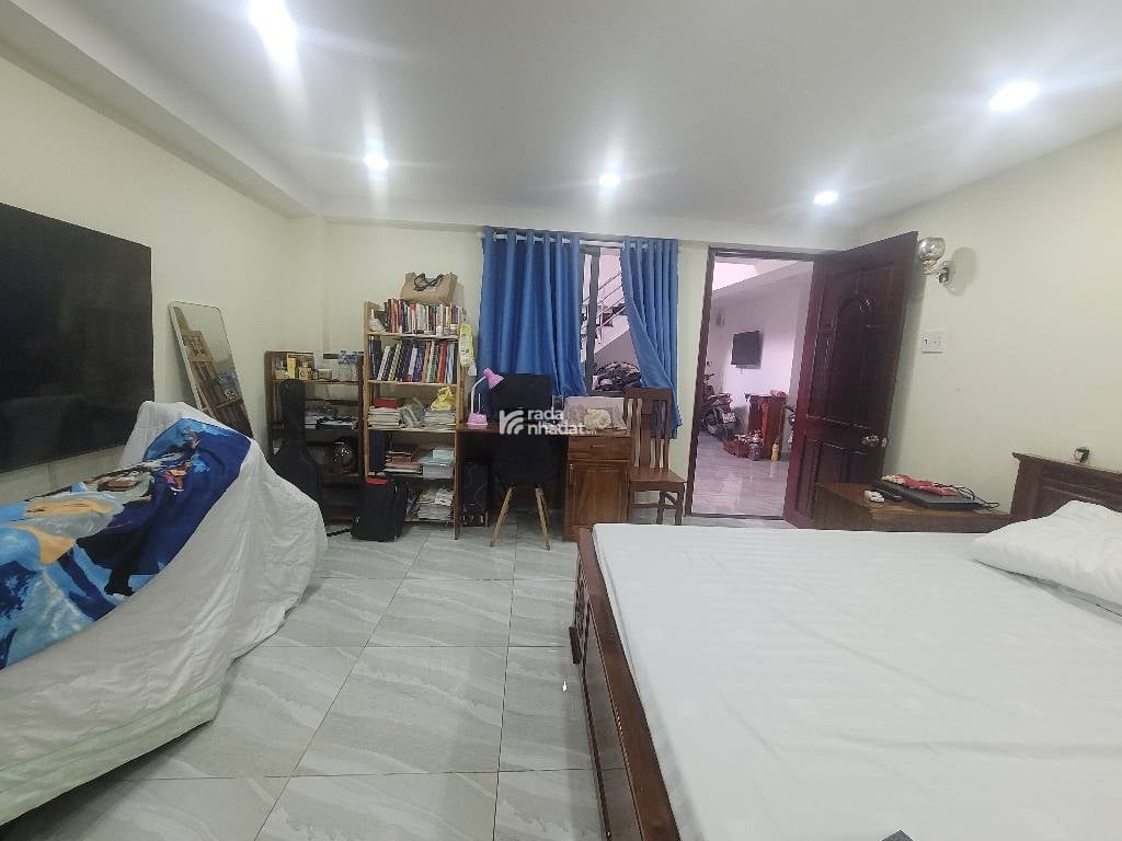 BÁN NHÀ PHẠM VĂN CHÍ QUẬN 6 150M2 15 TỶ NGANG 10M THU 44 TRIỆU 