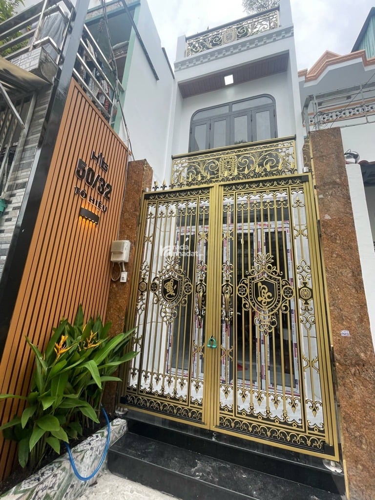 TT TÂN PHÚ - NGAY TÔ HIỆU - SÁT MẶT TIỀN - 3 TẦNG - 32M2 - SỔ ĐẸP - GIÁ CHỈ HƠN 4 TỶ .