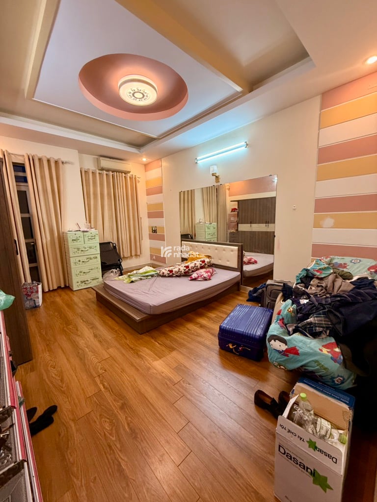 NHÀ ĐẸP 4 TẦNG (4x16) - MẶT TIỀN ĐƯỜNG - KHU PHÂN LÔ - VIEW CÔNG VIÊN 