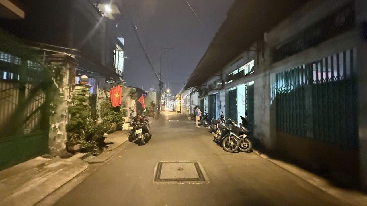 trịnh đình trọng, Tân Phú 96m2, oto tránh, giá rẻ