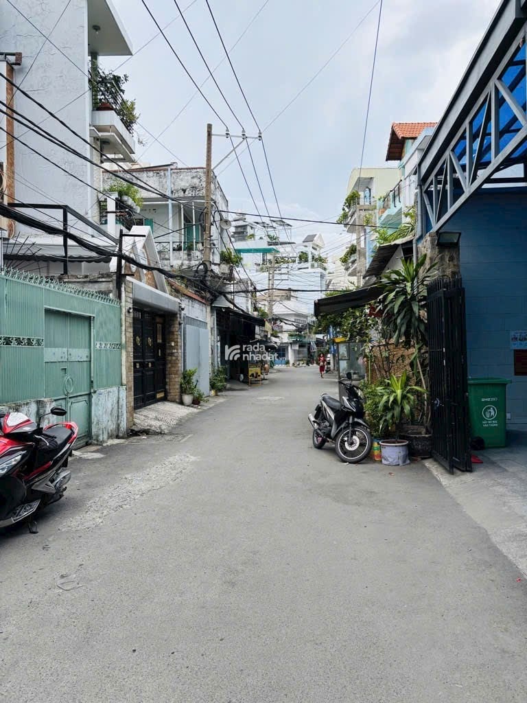 trịnh đình trọng, Tân Phú 96m2, oto tránh, giá rẻ