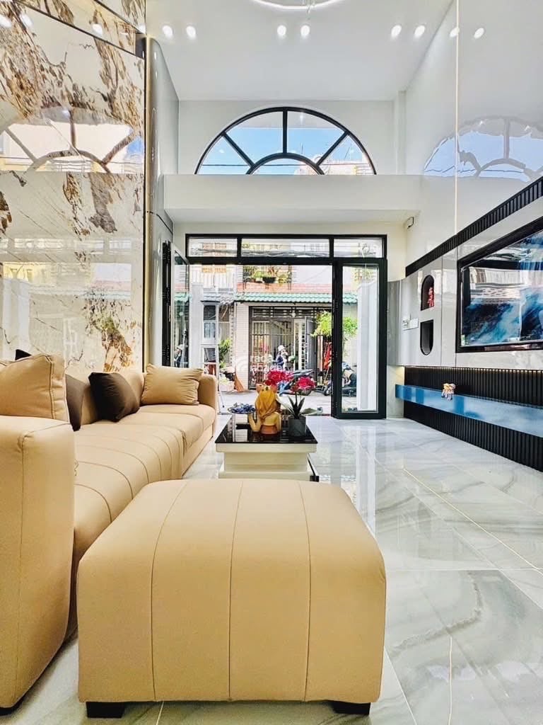 NHÀ PHỐ 4 TẦNG - XÂY MỚI FULL NỘI THẤT - 4x14 - GẦN CÔNG VIÊN LÀNG HOA - CHỈ 7.95 TỶ TL