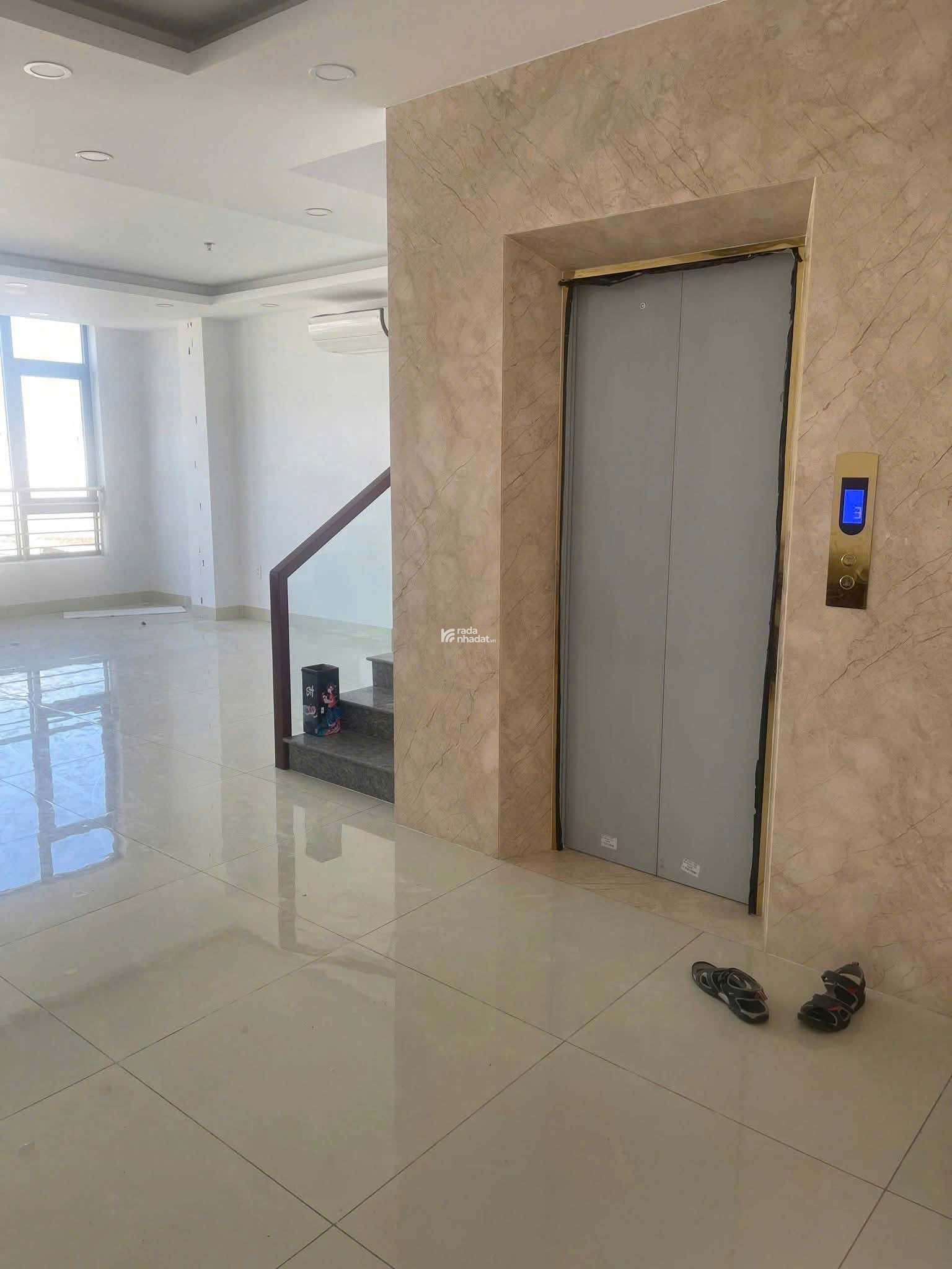 26 tỷ! Bán Building MT ngay Trường Chinh, Q.Tân Bình - 1080m2 Hầm 7 Tầng.