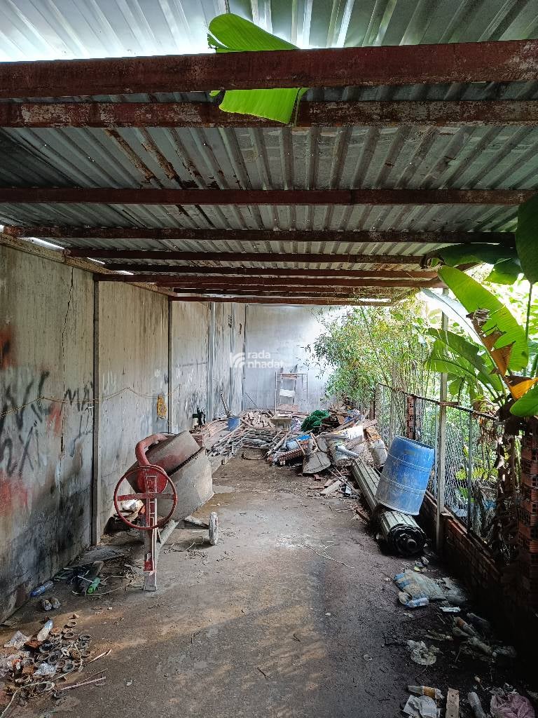 Đất trống hẻm ra đương Dương Thị Mười Q12