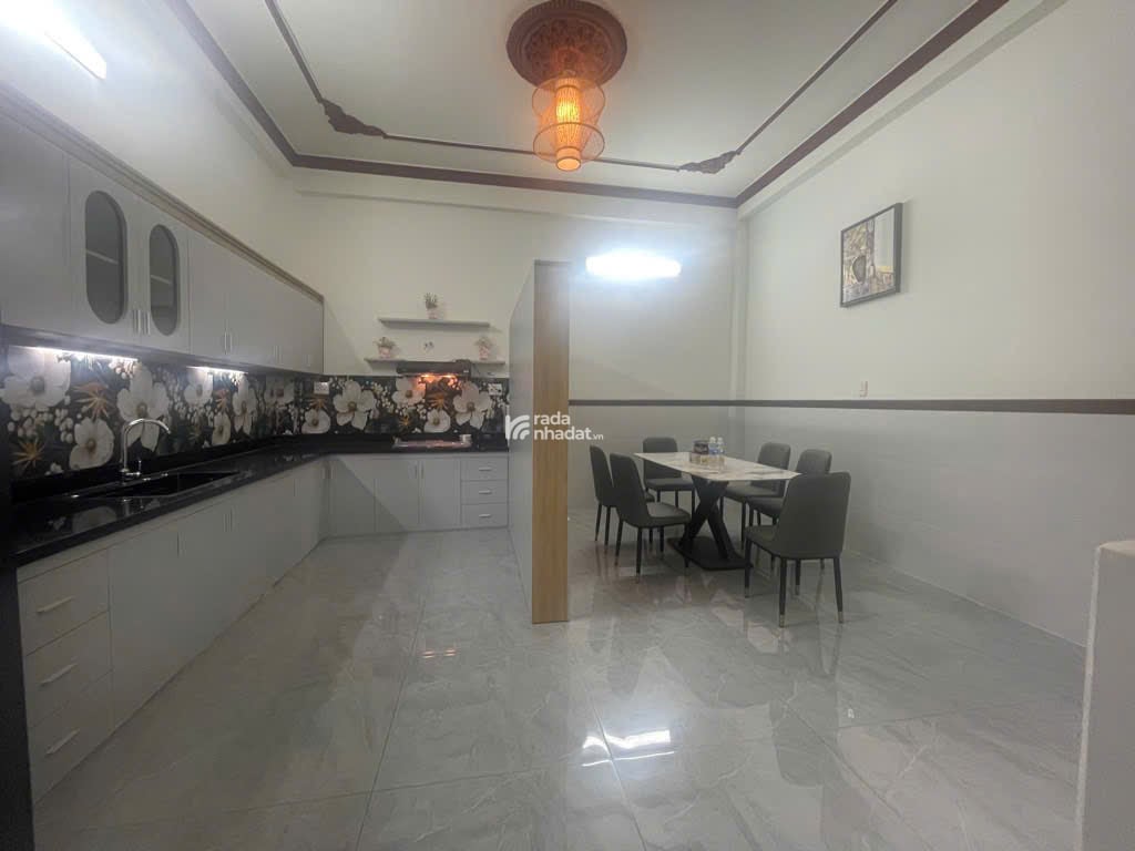 Nhà Mới Hẻm Xe Tải Lý Thánh Tông, 80m2, Ngang 5.2m, Chỉ 7.65 Tỷ TL, Về Là Ở Ngay