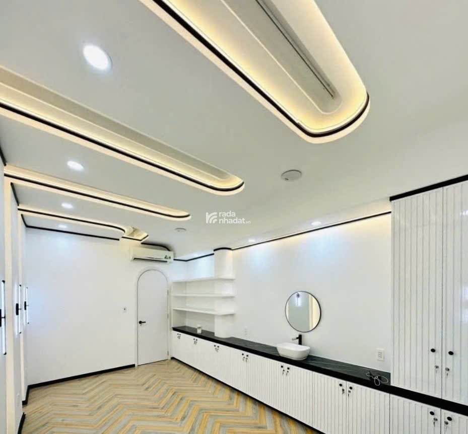 Nhà hẻm Ô tô Lê Văn Sỹ - QUẬN PHÚ NHUẬN - 3.7 x 12 m Vuông vắn - 9.8 tỷ