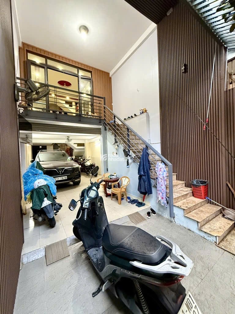 MẶT TIỀN ĐƯỜNG B,NGAY THOẠI NGỌC HẦU,NGUYỄN SƠN (4,2m x 21 x 5 TẦNG) 12,4 TỶ TL