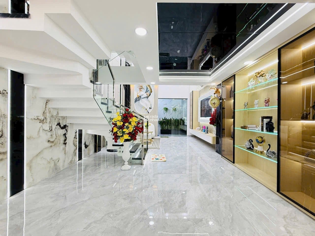 Nhà DT 56m2 giá 4tỷ8 đường Hoàng Bật Đạt P15 Tân Bình