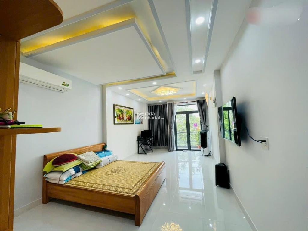 NHÀ ĐẸP Ở NGAY, MẶT TIỀN KD ĐA NGÀNH, 3 TẦNG GẦN CHỢ THỦ ĐỨC, 106m2 CHỈ 12,5 TỶ.