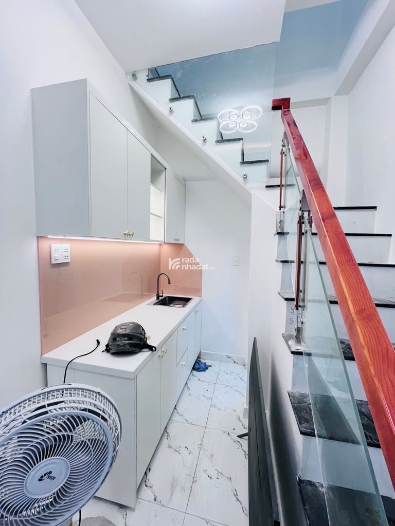 Nhà Giá Rẻ - Âu Dương Lân - Quận 8 - ngang 4m2 -  3 phòng - Hiện Hữu - chỉ nhỉnh 3ty