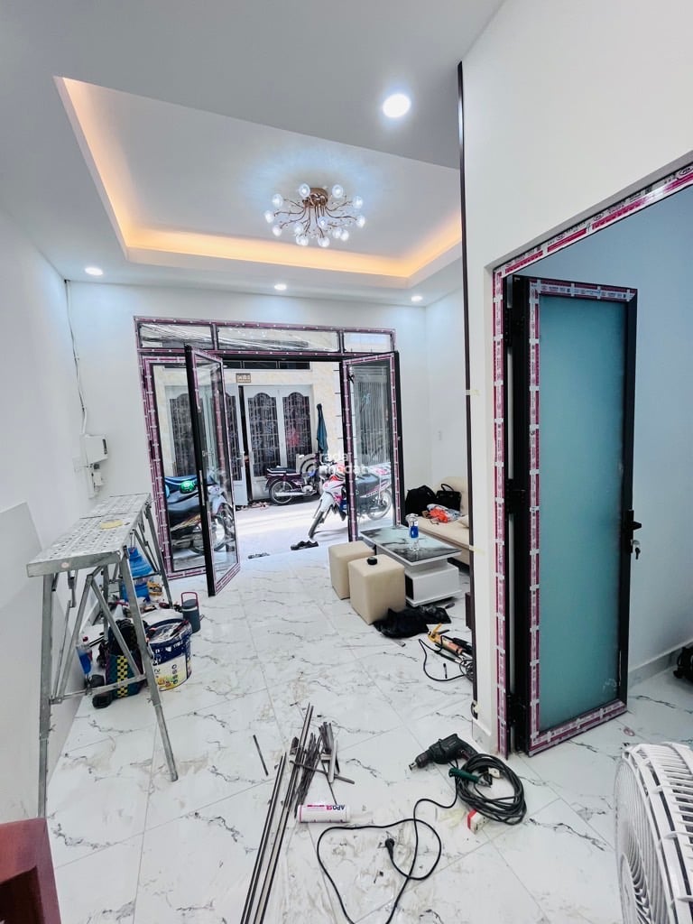 Nhà Giá Rẻ - Âu Dương Lân - Quận 8 - ngang 4m2 -  3 phòng - Hiện Hữu - chỉ nhỉnh 3ty