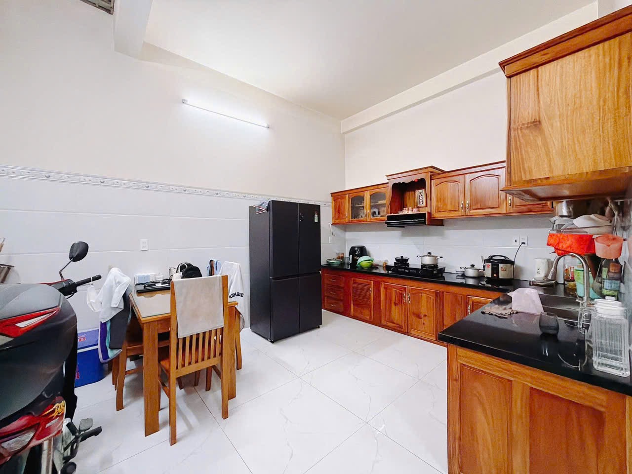 Chủ kẹt tiền cần bán nhà đường Phan Văn Hớn, Quận 12, SHR 55m2 giá chỉ 2 tỷ 350 TL