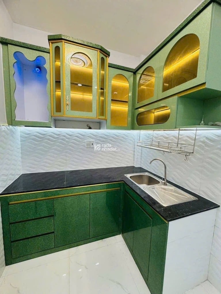 NHÀ XÂY MỚI DỌN VÀO Ở NGAY - KỀ BÊN LÊ THÚC HOẠCH - BÌNH LONG 