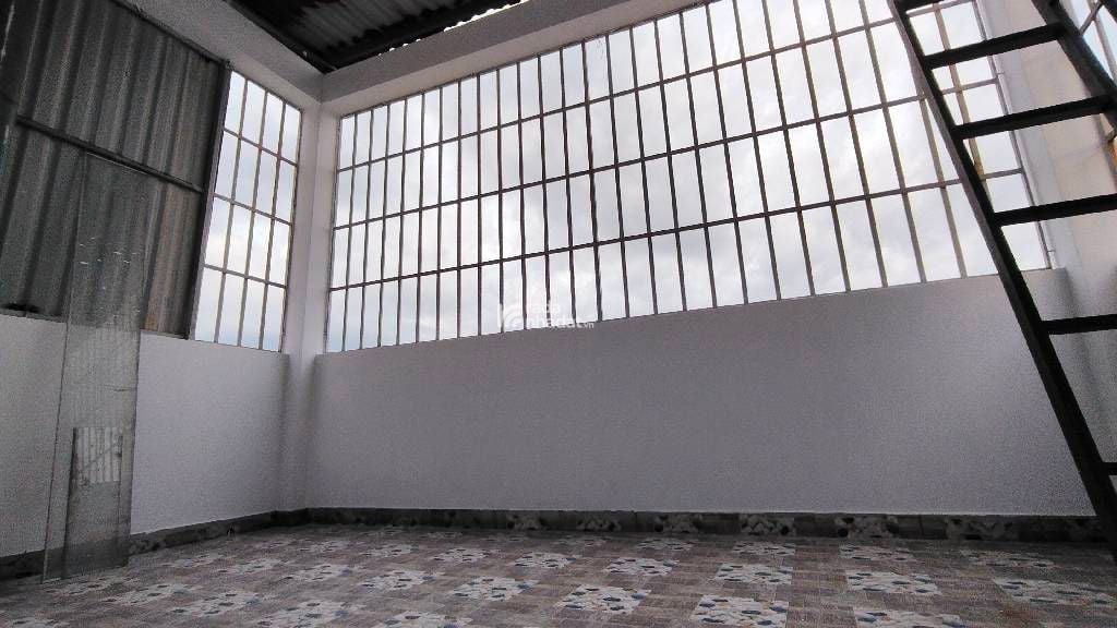 NGAY CHỢ BÌNH THÀNH 4 TẦNG 4.5 X 15,  NHỈNH 5.65toi, HẺM 7m KINH D0ANH, GIÁP TÂN PHÚ [722]