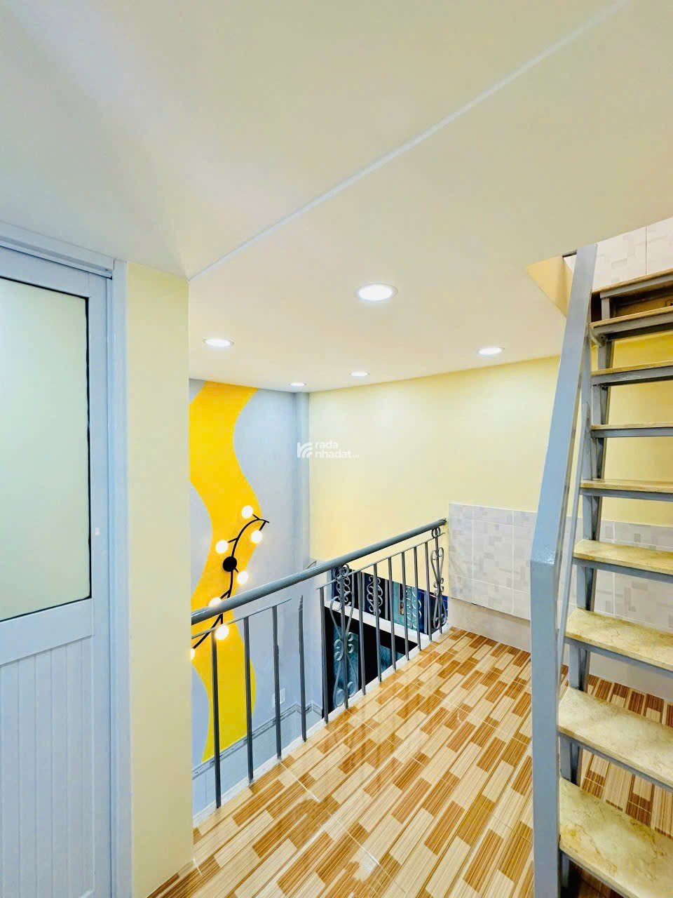 Bán nhà 3 tầng Huỳnh Thiện Lộc, Hòa Thạnh, Tân Phú chỉ 2 tỷ 550