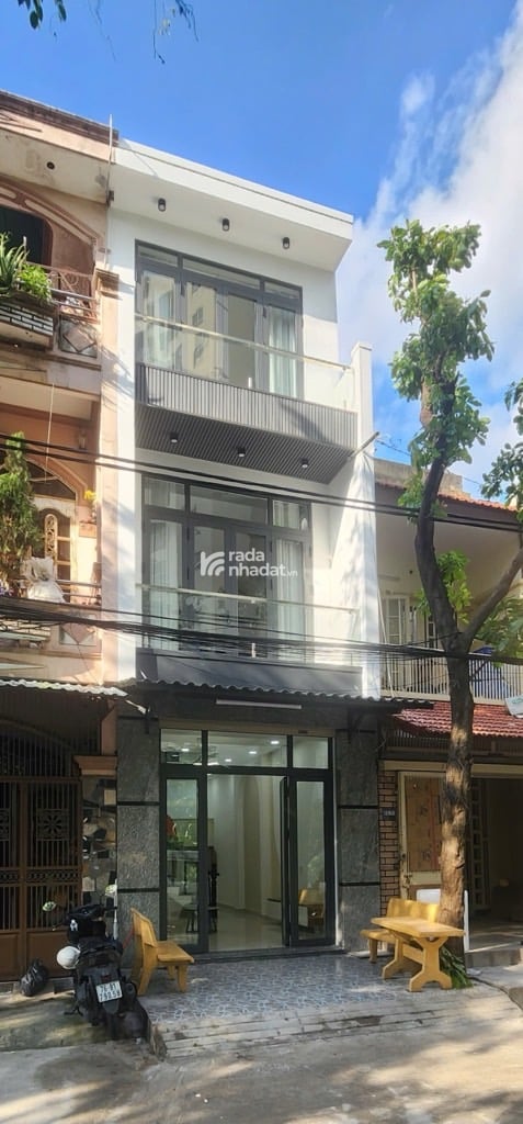 BÁN NHÀ HẺM XE TẢI – PHAN HUY ÍCH, P.15, TÂN BÌNH   Diện tích chuẩn đẹp: 4m x 9m   GIÁ 5TY6 TL