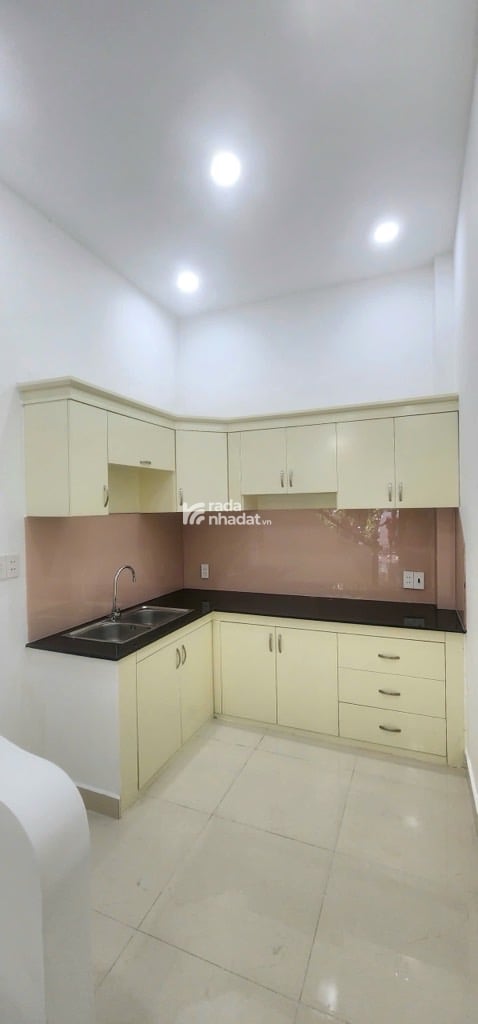 BÁN NHÀ HẺM XE TẢI – PHAN HUY ÍCH, P.15, TÂN BÌNH   Diện tích chuẩn đẹp: 4m x 9m   GIÁ 5TY6 TL