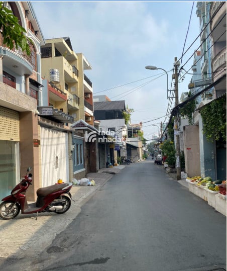 Bán nhà Gò Vấp, 4 Tầng Xe hơi đậu trong nhà, Dt 4x18m- Giá 7.8 tỷ tl
