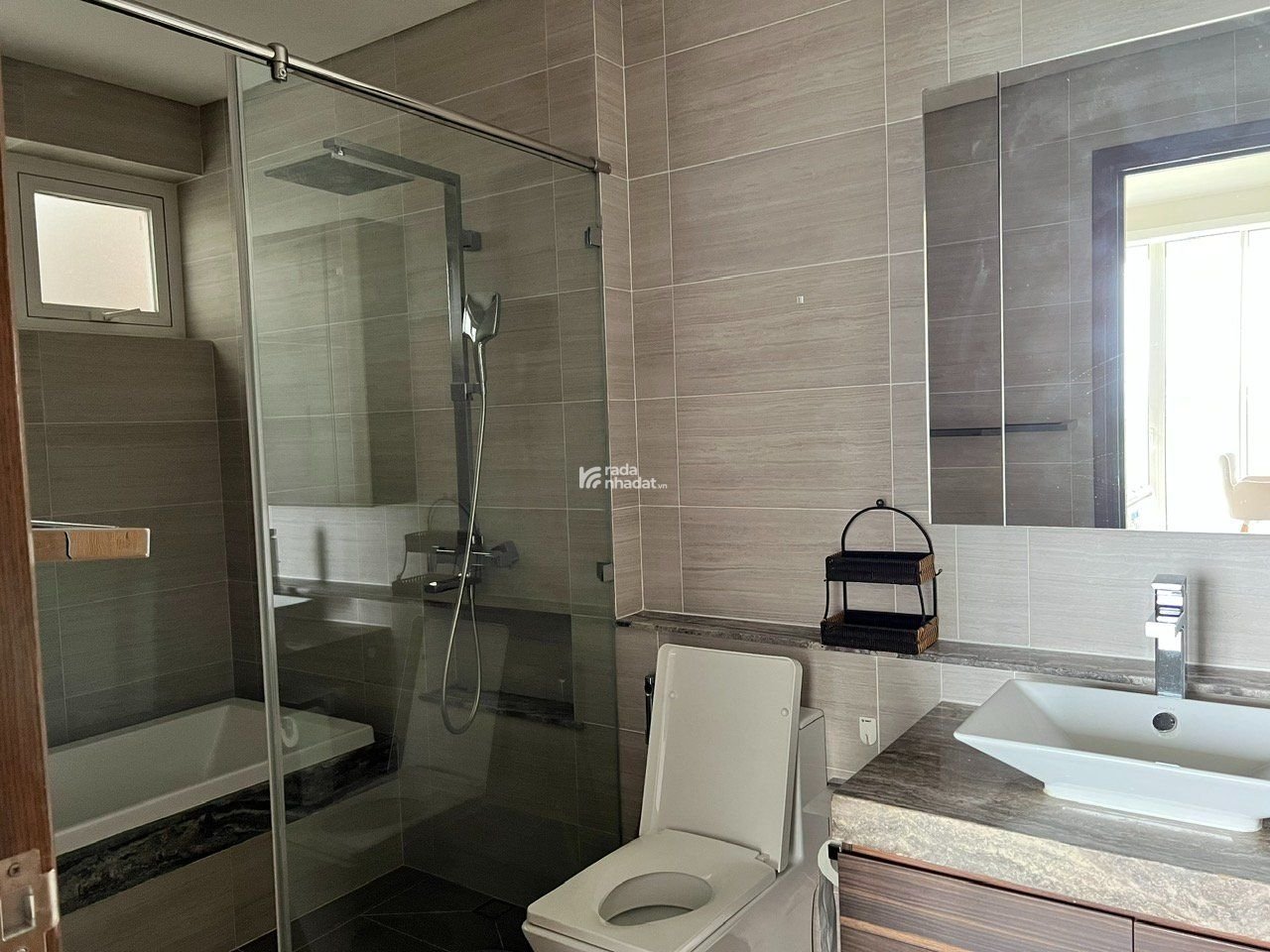 Căn hộ cao cấp 3 phòng ngủ - Diện tích to nhất Sala Đại Quang Minh. 138m2. Chỉ 50tr/1 tháng