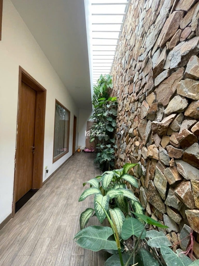 BIỆT THỰ CẠNH NHÀ THỜ TAM HẢI - MẶT TIỀN ĐƯỜNG LỚN 10M