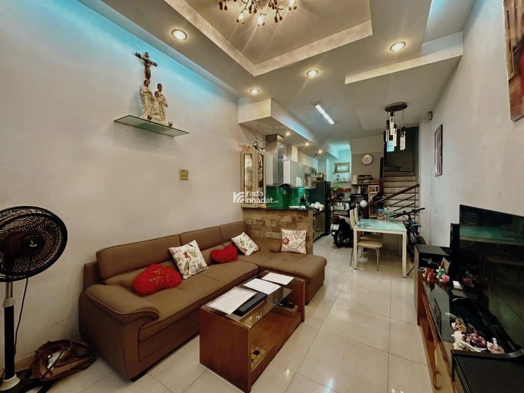 Nhà Nguyễn Đình Chiểu - QUẬN 3 - 3.5x11 m vuông vức - 4 Tầng - 8.3 tỷ