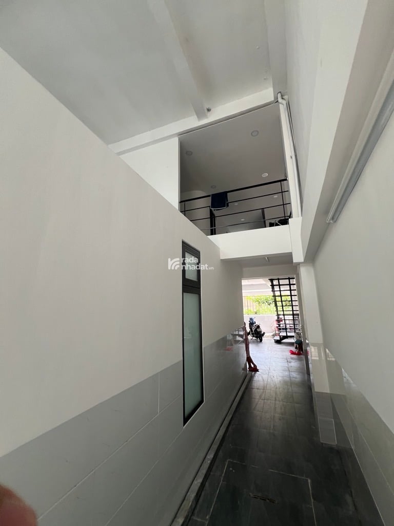 OTO ĐẬU CỬA - CHDV 5 TẦNG- BÙI VĂN BA - QUẬN 7 -THU NHẬP 80TR/THÁNG -DT: 4.7*16M- GIÁ 12 TỶ