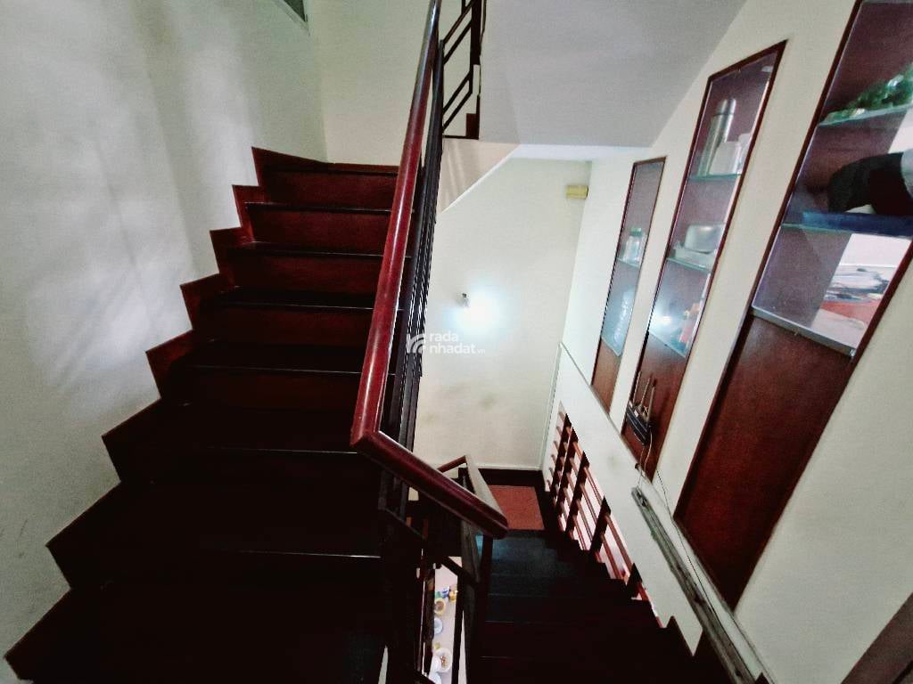 Nhà Mặt Tiền Cao Lỗ Quận 8, 4 Tầng DTSD 204m2, SHR Vuông Vức, Tiện Kinh Doanh Đa Ngành Nghề