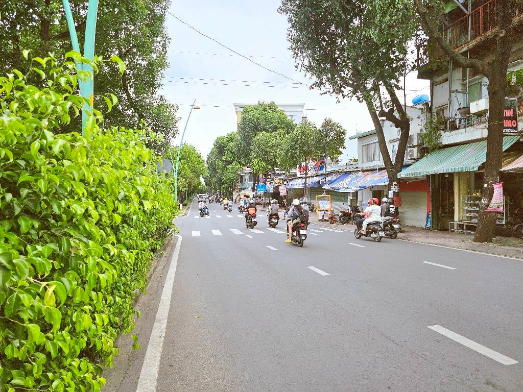 NGAY SÂN BAY, MTKD TRƯỜNG SA, PHÚ NHUẬN, 75M2 CÓ KC Ở NGAY. GIẢM 350TR CHỈ CÒN 16T TL 