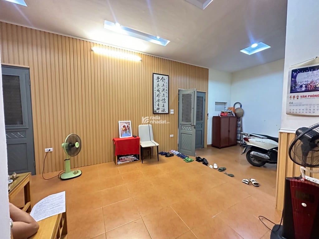 NHÀ LÔ GÓC - MẶT TIỀN KHỦNG - TRUNG TÂM CẦU GIẤY - GIỮ LỘC GIỮ TIỀN