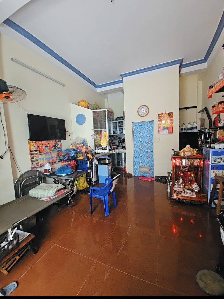 HẺM XE HƠI SÁT NHÀ, LẠC LONG QUÂN, TÂN BÌNH, 24M2 CÓ KC Ở NGAY. GIẢM 350TR CHỈ CÒN 3.58T TL 