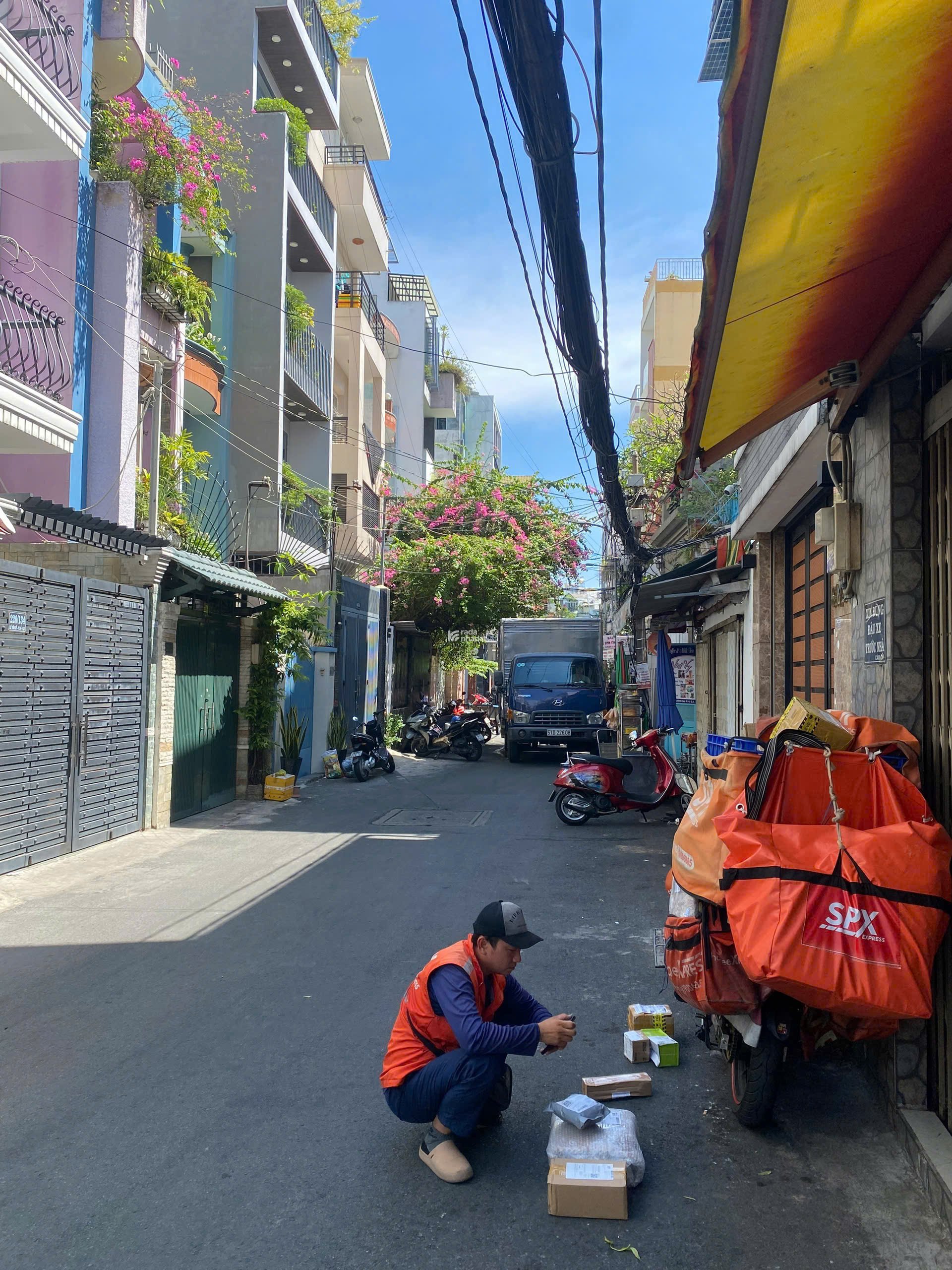 BÁN NHÀ HẺM XE TẢI 220 LÊ VĂN SỸ P14 QUẬN 3 - 13.9 TỶ 