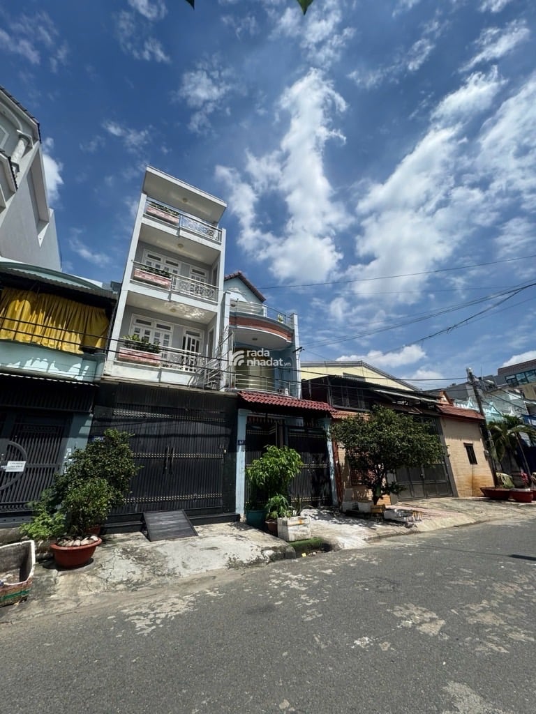 bán nhà mặt tiền gấn đường tây thạnh phường tây thạnh