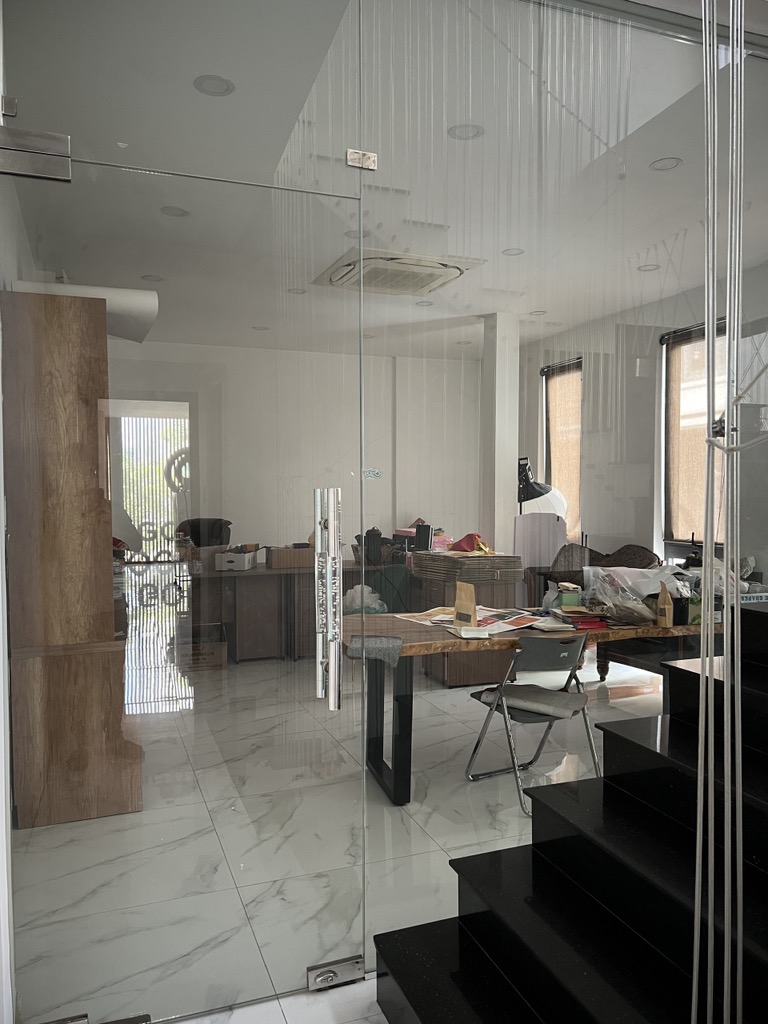 CĂN GÓC 2 MẶT TIỀN KHÚC KHÔNG CÓ NHÀ BÁN - KINH DOANH SẦM UẤT NHẤT CỘNG HOÀ - 4 TẦNG BTCT 