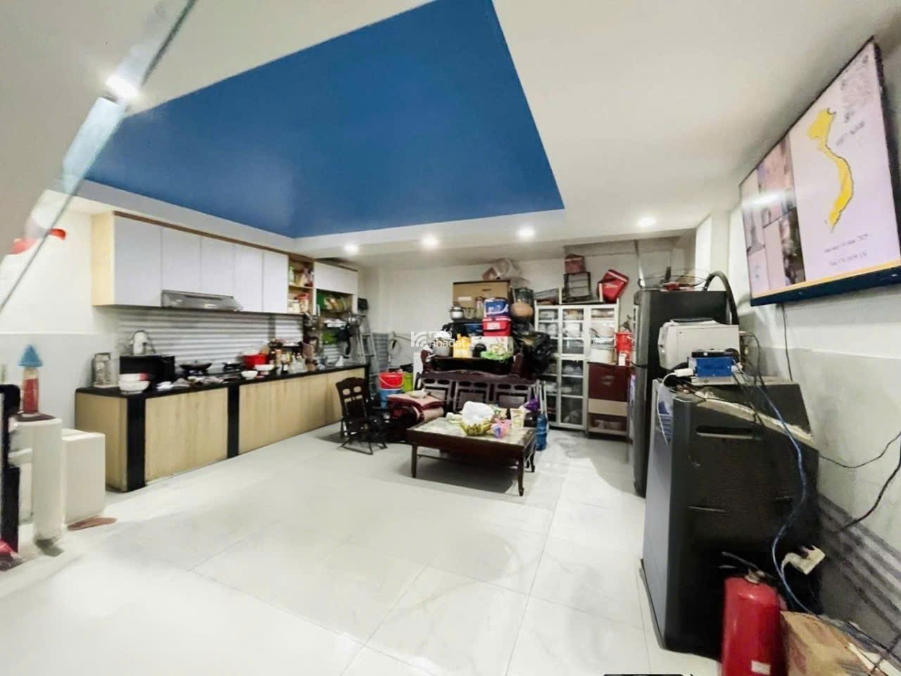 Cách 1 căn ra mặt tiền Dương Quảng Hàm  P5  Gò Vấp    5.5x16m  11PN Giá 15.5 tỷ