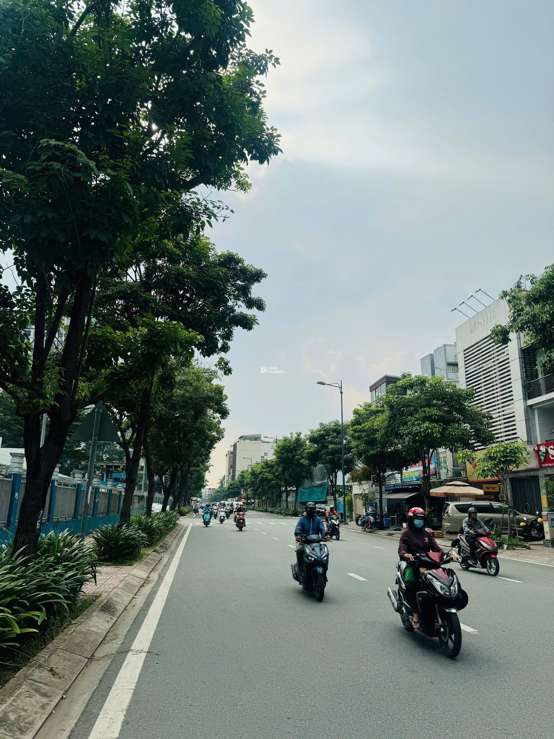 HOT: HÀNG HOT MẶT TIỀN HỒNG HÀ , QUẬN TÂN BÌNH - 4 LẦU 