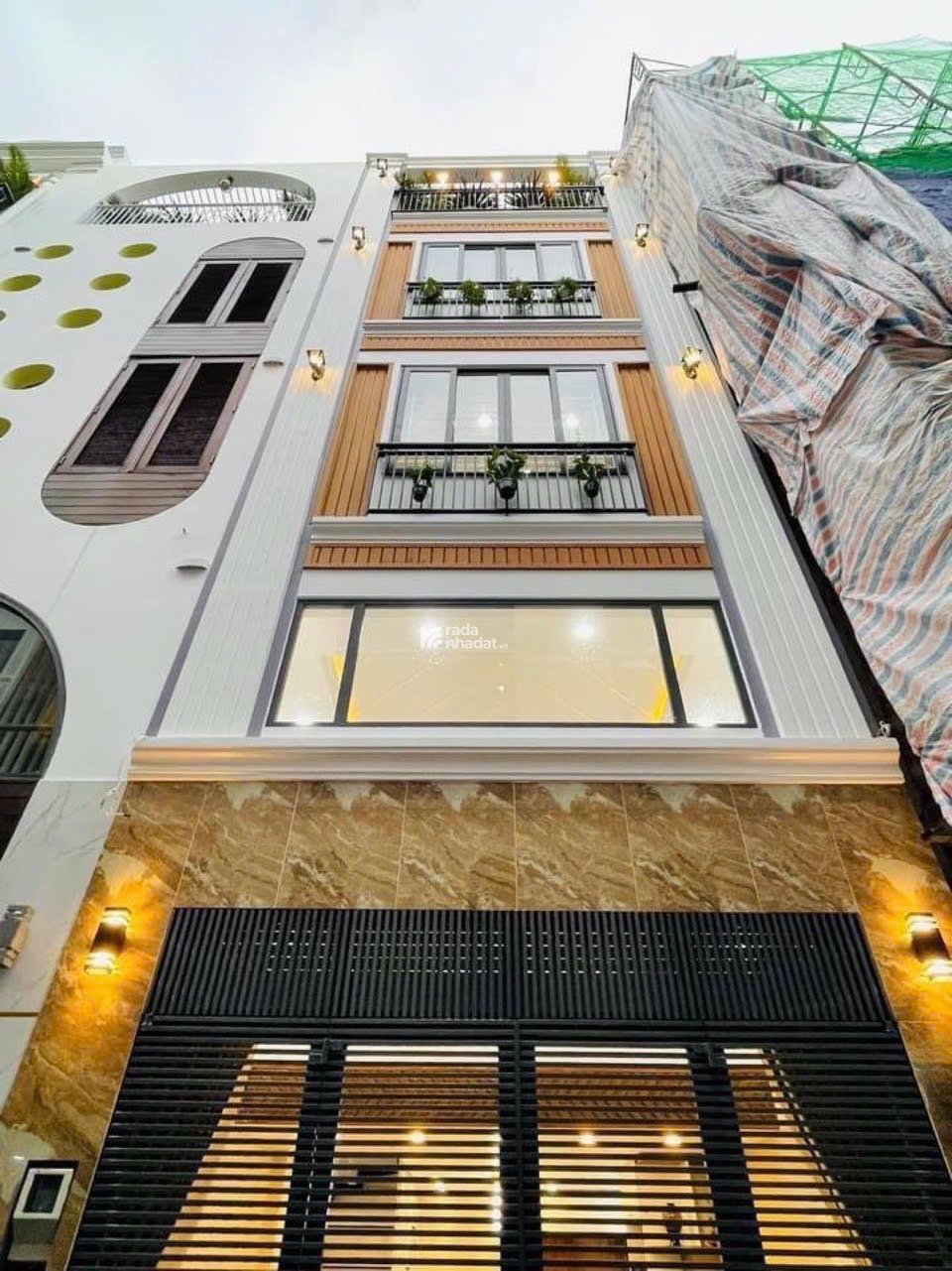 Bán gấp nhà đường Thành Thái P14 Q10- 80.2m2 - 4PN -  3 tỷ 440 - sổ hồng riêng - gần cầu vượt 3/2