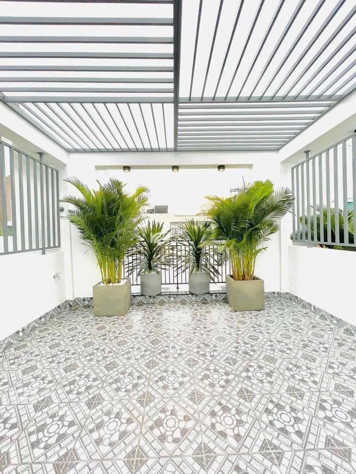 Bán gấp nhà đường Thành Thái P14 Q10- 80.2m2 - 4PN -  3 tỷ 440 - sổ hồng riêng - gần cầu vượt 3/2