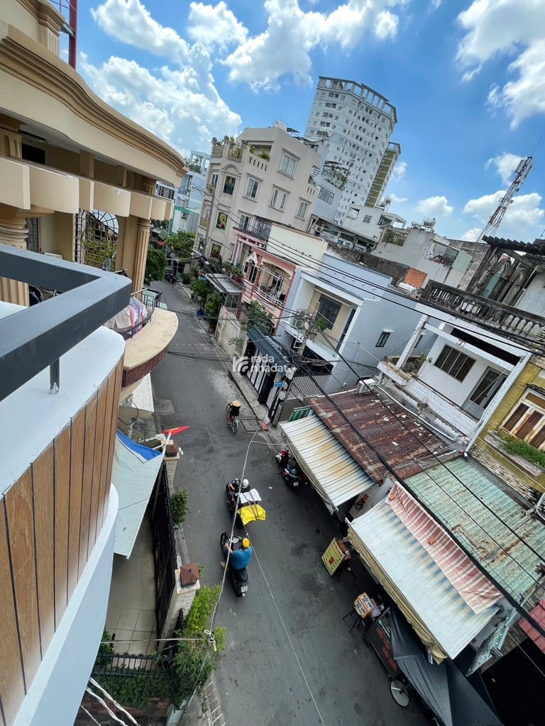 HẺM XE TẢI 8M TRUNG TÂM TÂN PHÚ - KẾ QUẬN 11 - 100M2 - 3 TẦNG NHÀ MỚI Ở NGAY - NHÀ ĐẸP 10 TỶ 400