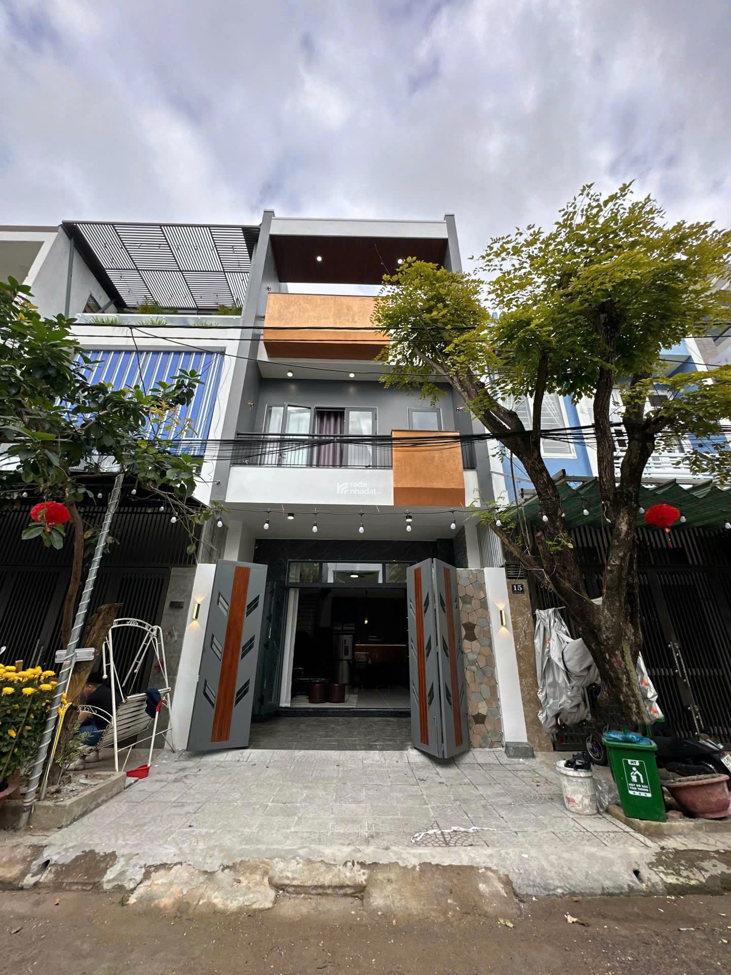 NHÀ ĐẸP GIỮA TRUNG TÂM THỦ DẦU MỘT 5.5x30M, GIÁ 3 TỶ 3 